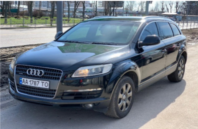 Фото: Audi Q7 2006