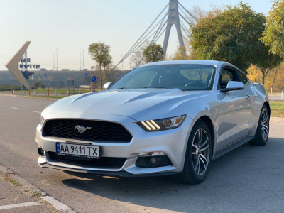 Фото: Ford Mustang 2015