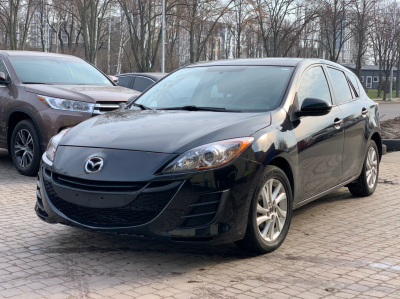 Фото: Mazda 3 2012