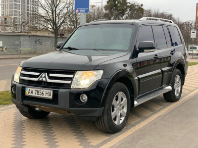 Фото: Mitsubishi Pajero 2008